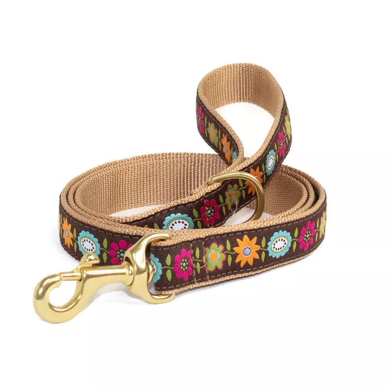 Up Country 5′ Wide Bella Floral Lead